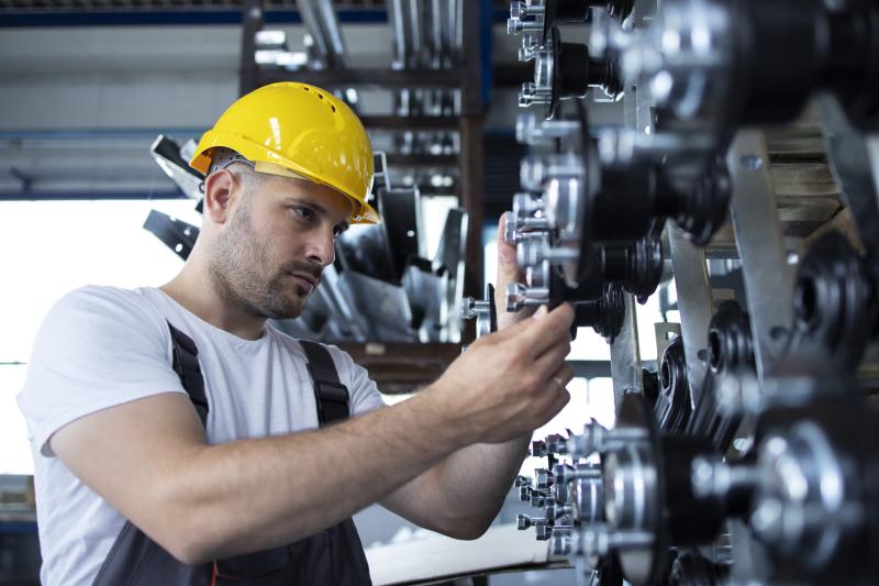A importância de uma assistência técnica de qualidade em máquinas industriais